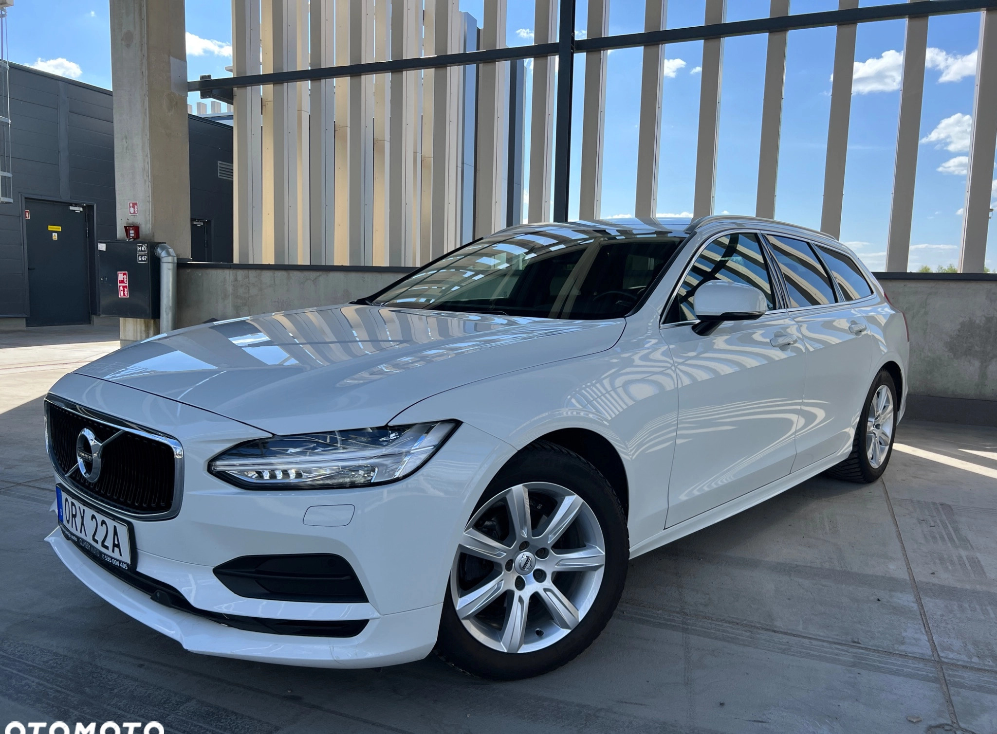 Volvo V90 cena 134900 przebieg: 99000, rok produkcji 2019 z Annopol małe 466